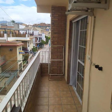 Apartamento 3 Dormitorios Frente A Hospital De Traumatologia Granada Exteriör bild