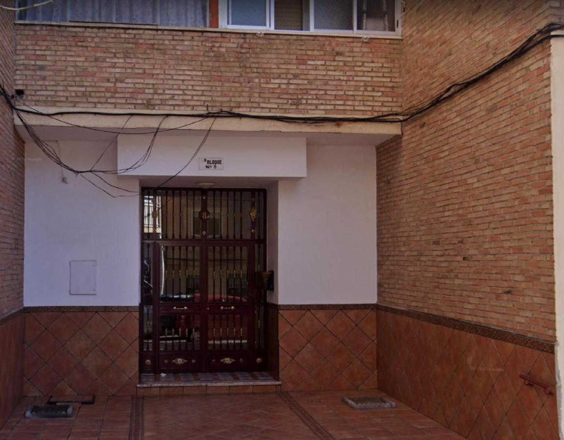 Apartamento 3 Dormitorios Frente A Hospital De Traumatologia Granada Exteriör bild